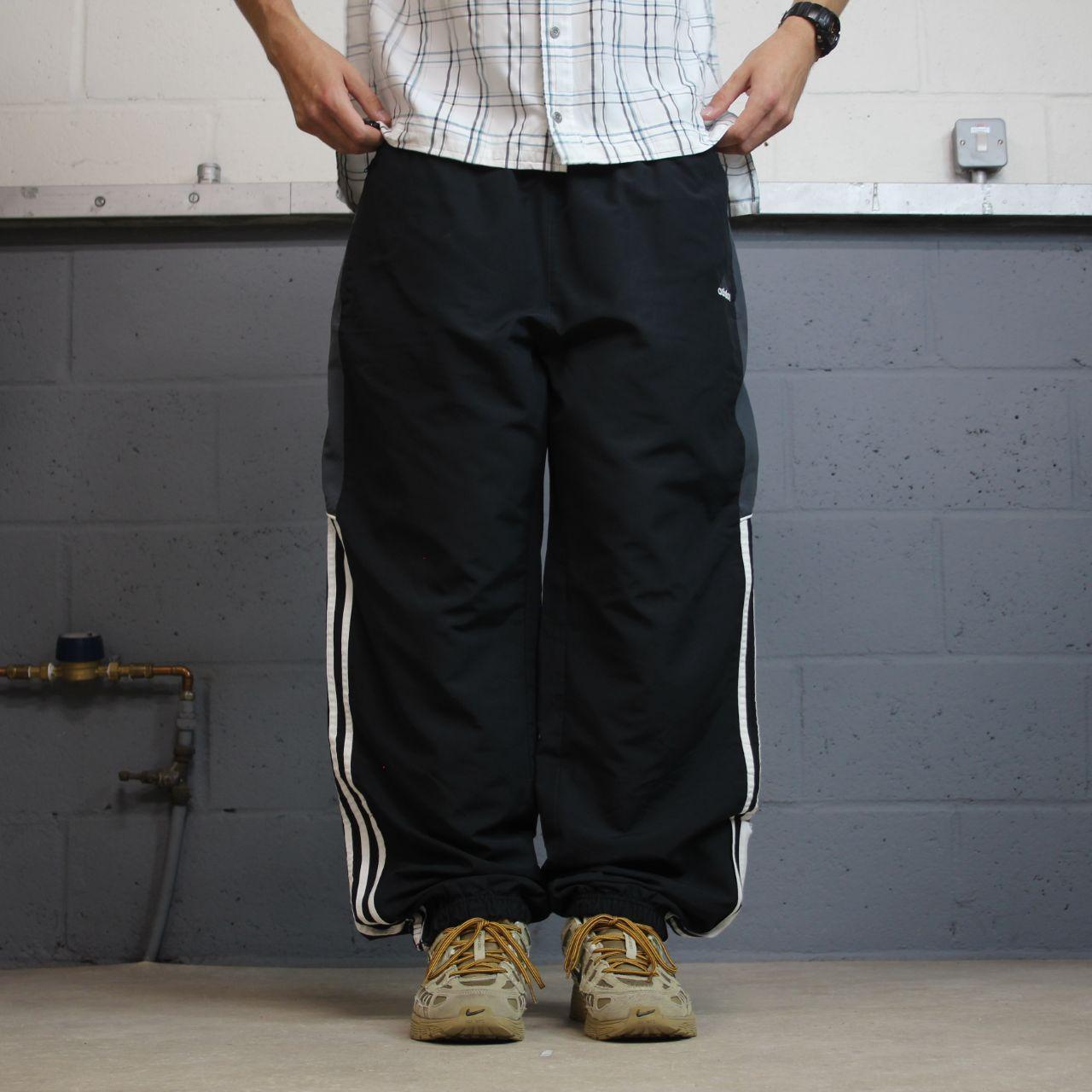 Adidas tracksuit bottoms black Y2K XL Embroidered logo, pockets, drawstring & elasticated waist