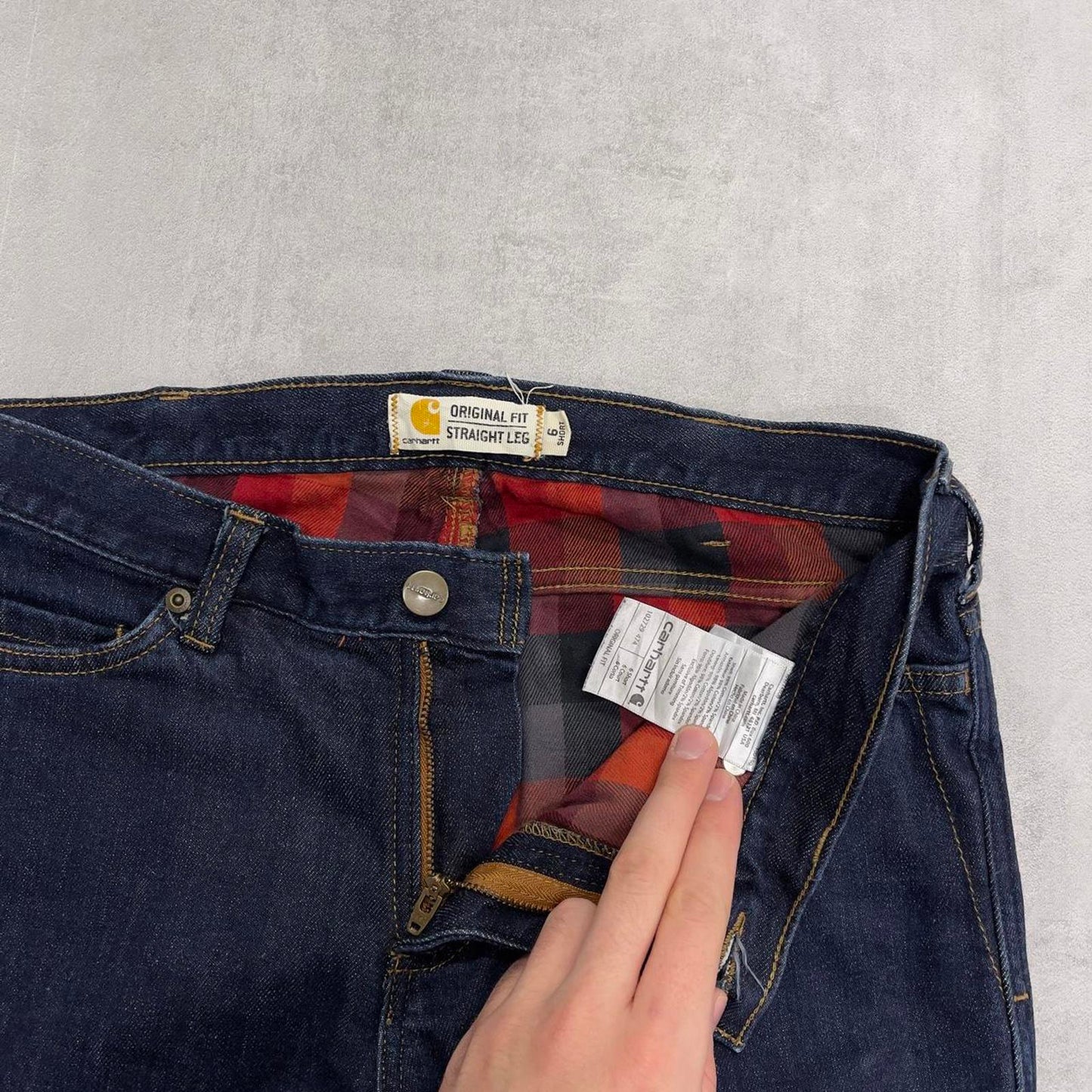 Blue Carhartt jeans size 6 short W30L30 straight leg denim jeans