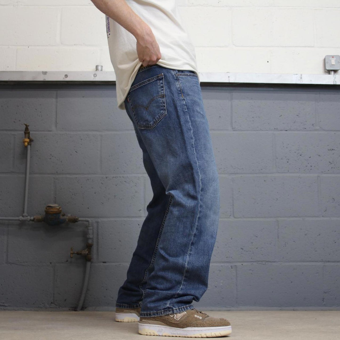 Blue Levis 505 jeans W38L30 blue loose straight leg y2k style pants red tab logo