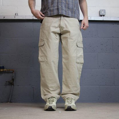 Wrangler cargo pants y2k beige W34L30 Straight leg skater work pants utility pockets
