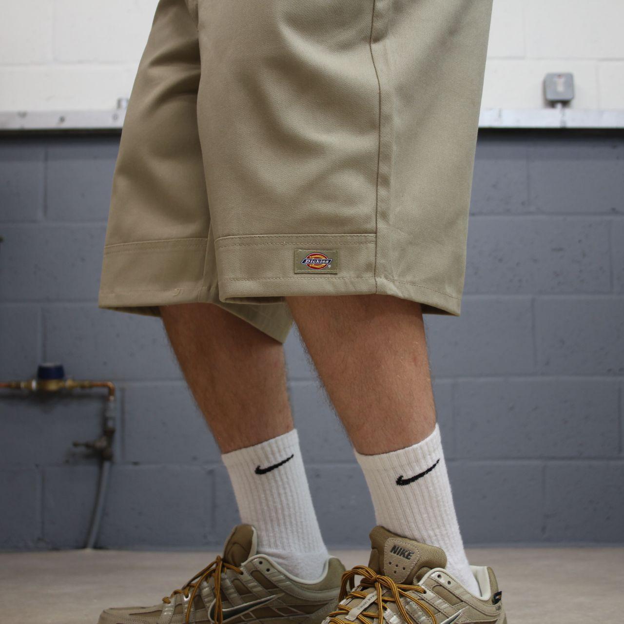 Dickies chino shorts carpenter khaki Chino skater / surf shorts loose fit festival