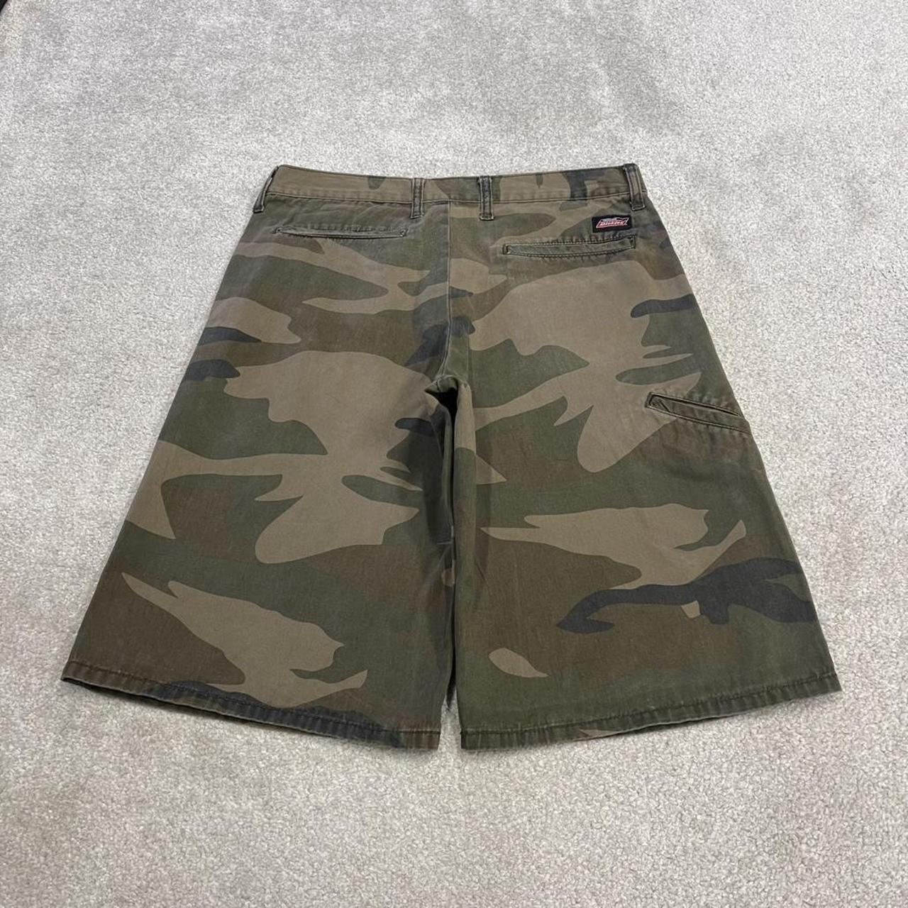 Dickies camo chino shorts carpenter green Chino skater / surf camouflage shorts loose fit