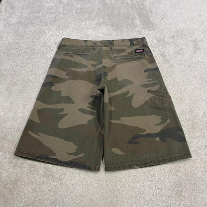 Dickies camo chino shorts carpenter green Chino skater / surf camouflage shorts loose fit