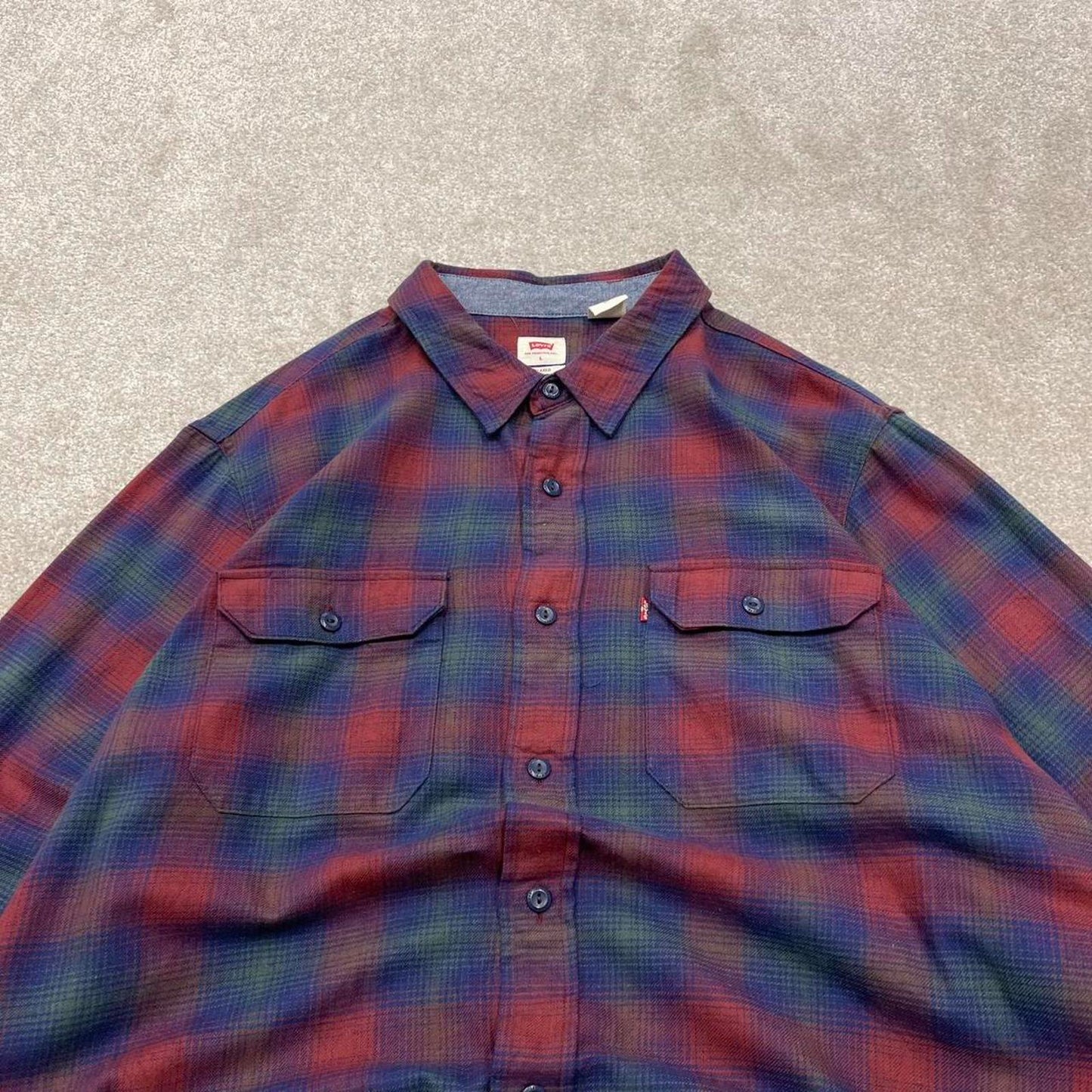 Y2K Levi’s checkered plaid flannel shirt red Long sleeve check button down