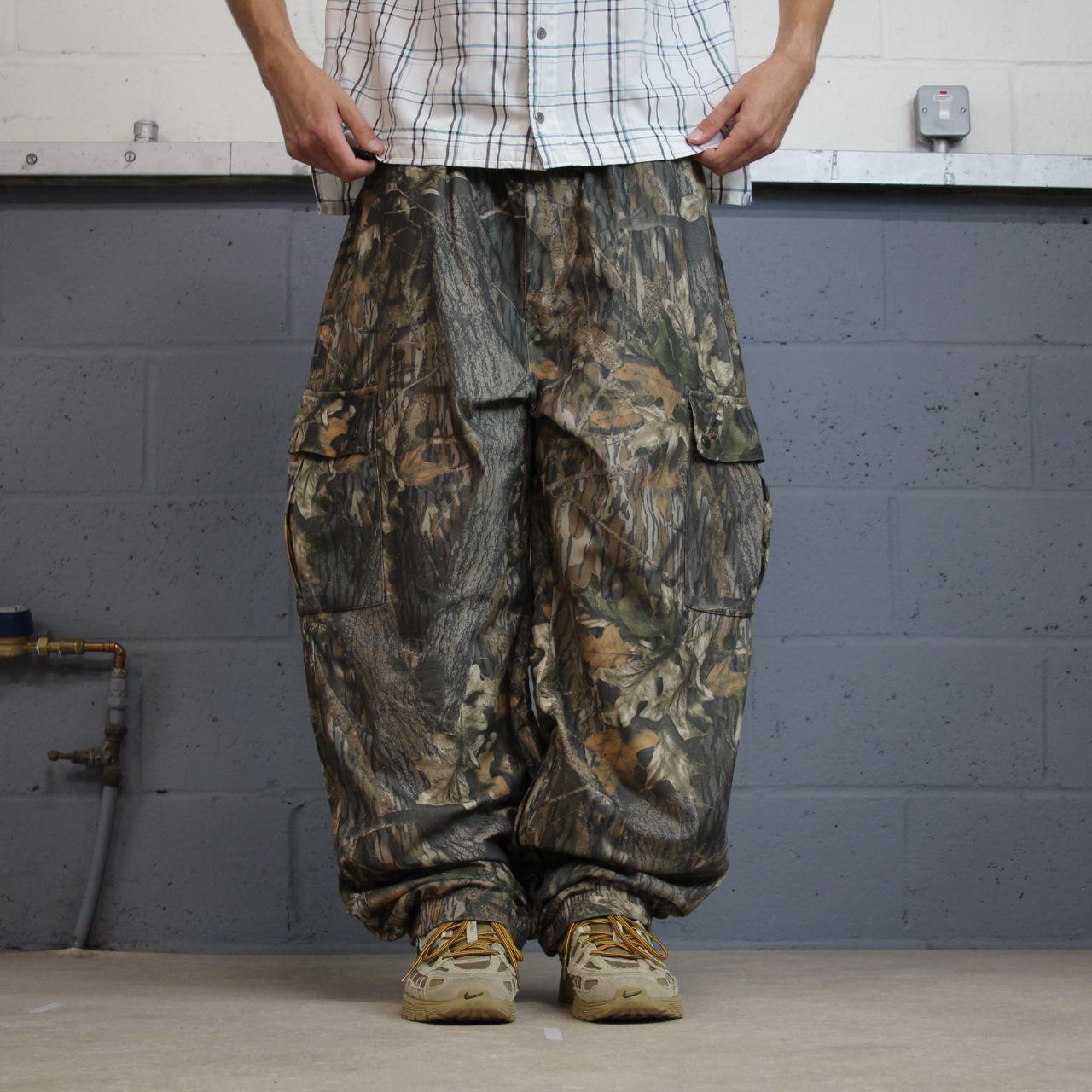 Baggy camo cargo pants Y2K khaki Mossy Oak camouflage outdoors hunting utility