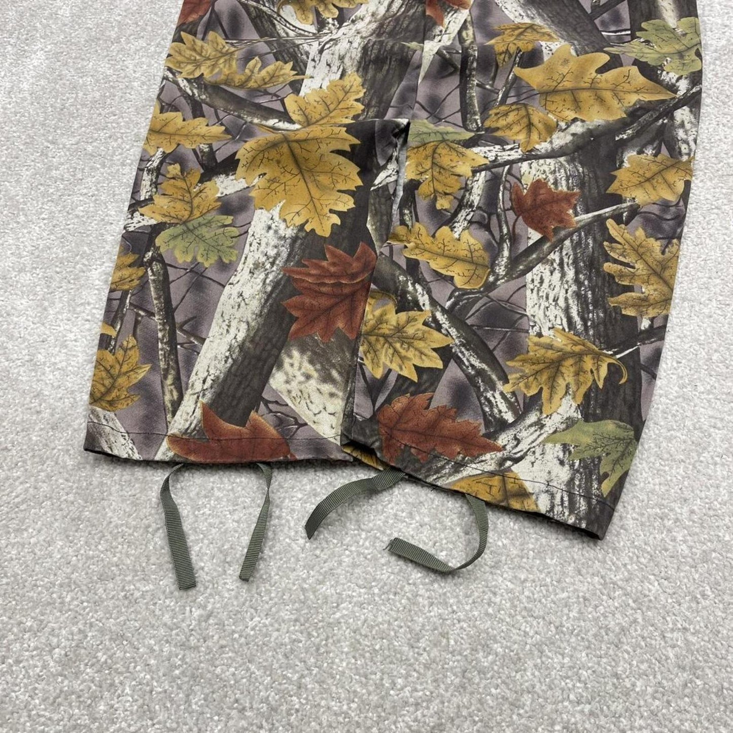 Y2k camo cargo pants khaki Master Sportsman tree camouflage cargos