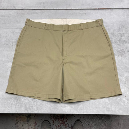 Dickies skate shorts W44