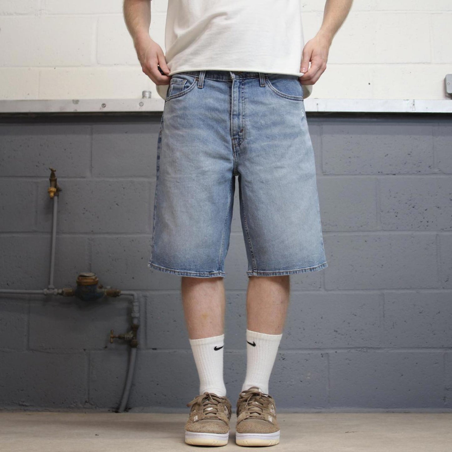 Mens Signature Levi’s shorts W36