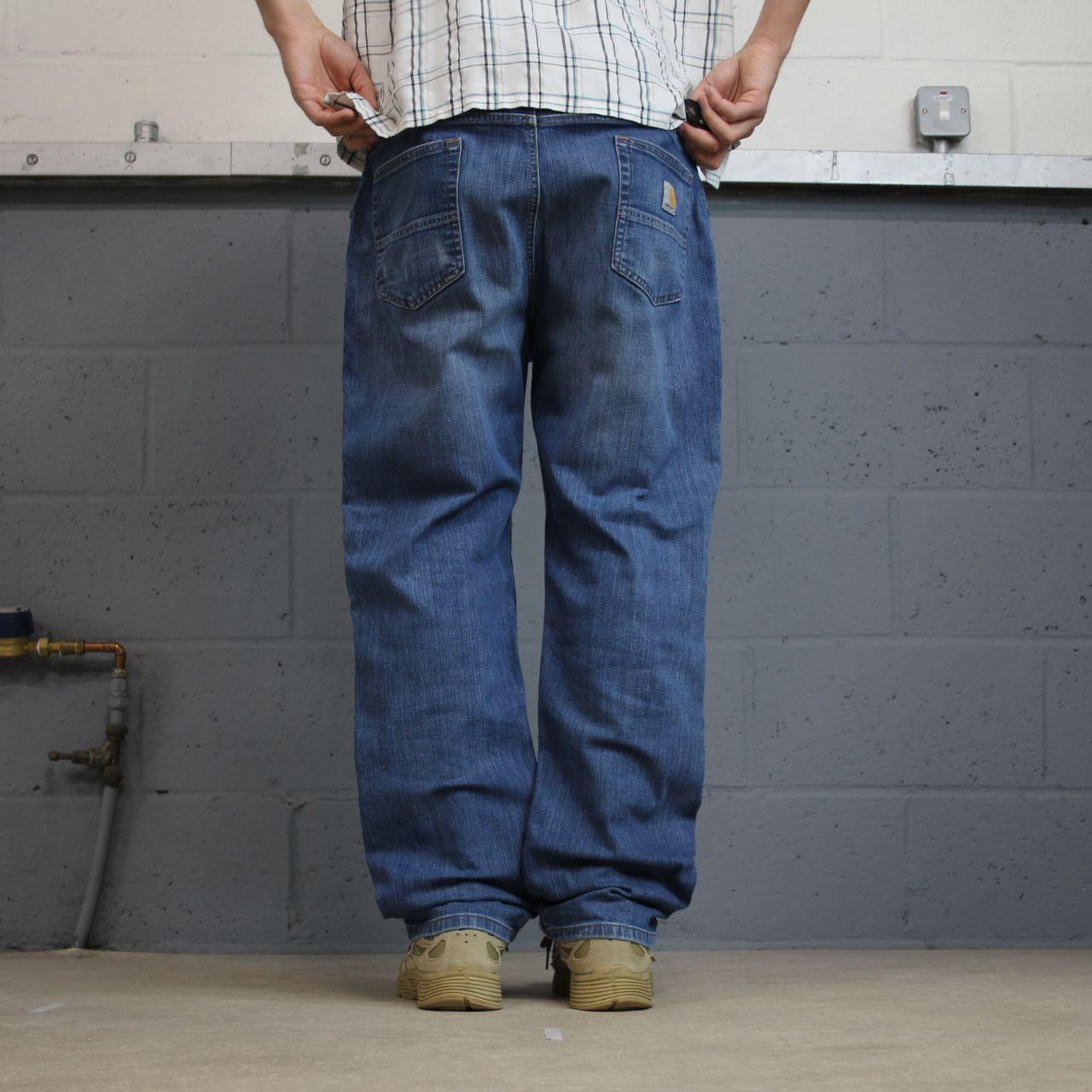 Vintage Carhartt relaxed denim jeans y2k blue Straight leg skater style 2000s style workwear jeans