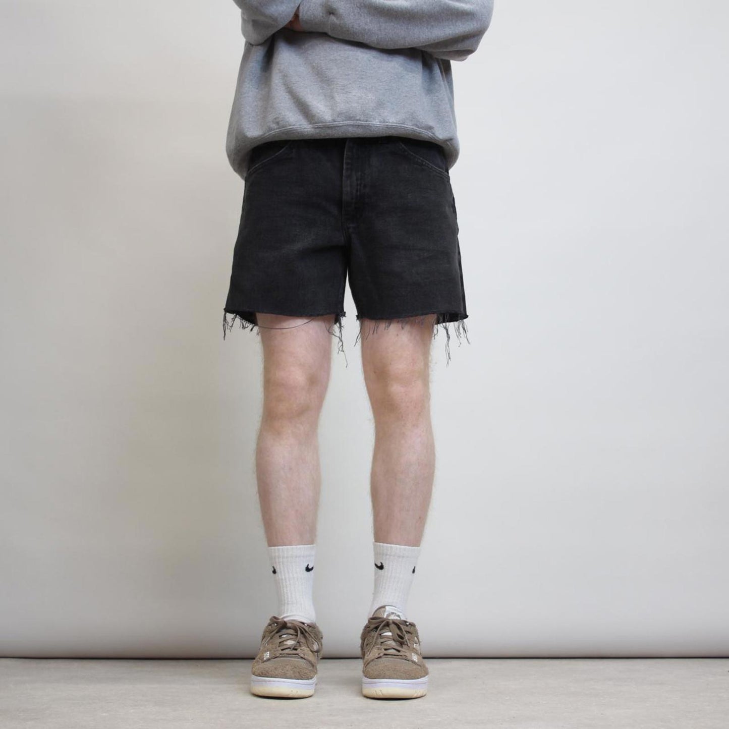 Black Lee cut jorts W33