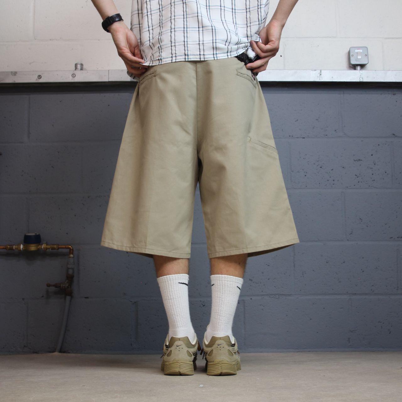 Dickies baggy chino shorts W42 khaki long leg chino style summer skater shorts