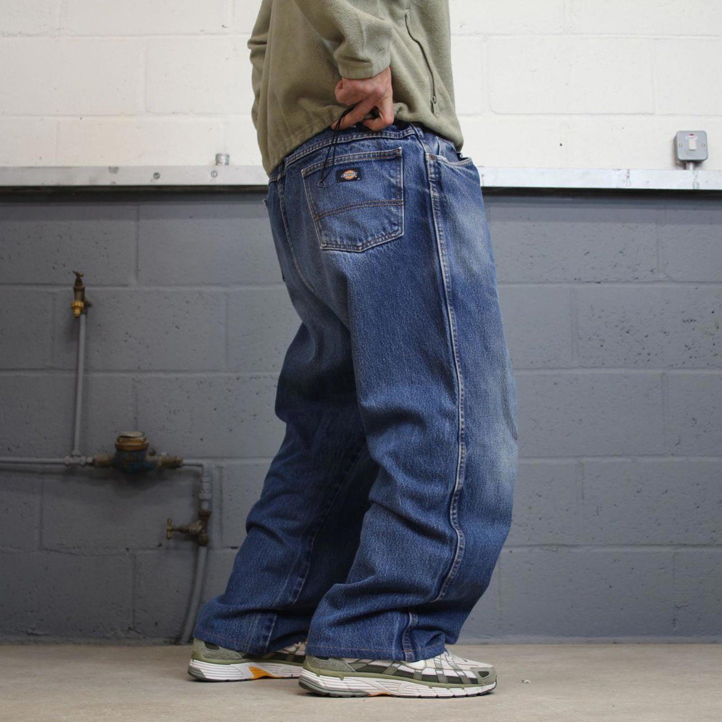 Vintage Dickies jeans loose y2k W48L28 blue denim 90s skater style 5 pocket pants