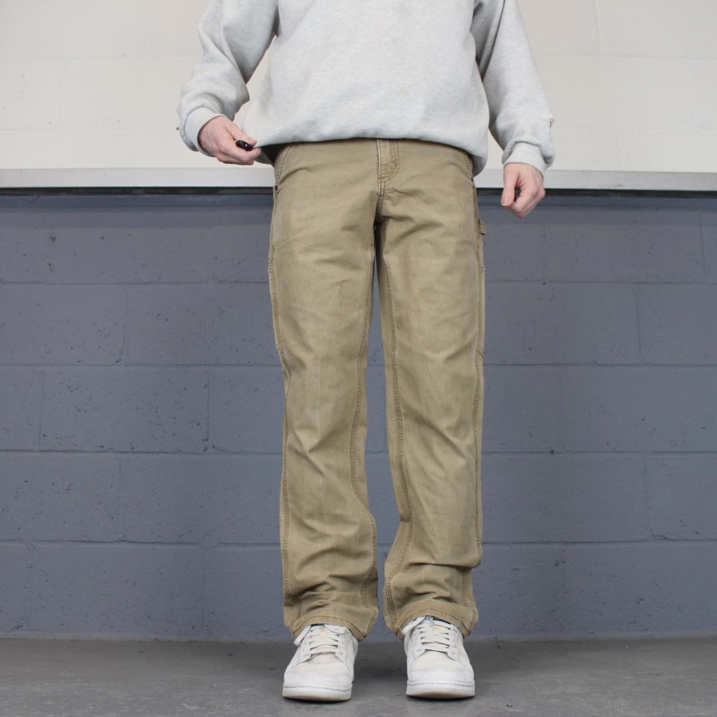 00s Carhartt carpenter jeans size 4 women's (W30L31) casual skater style cargo pants