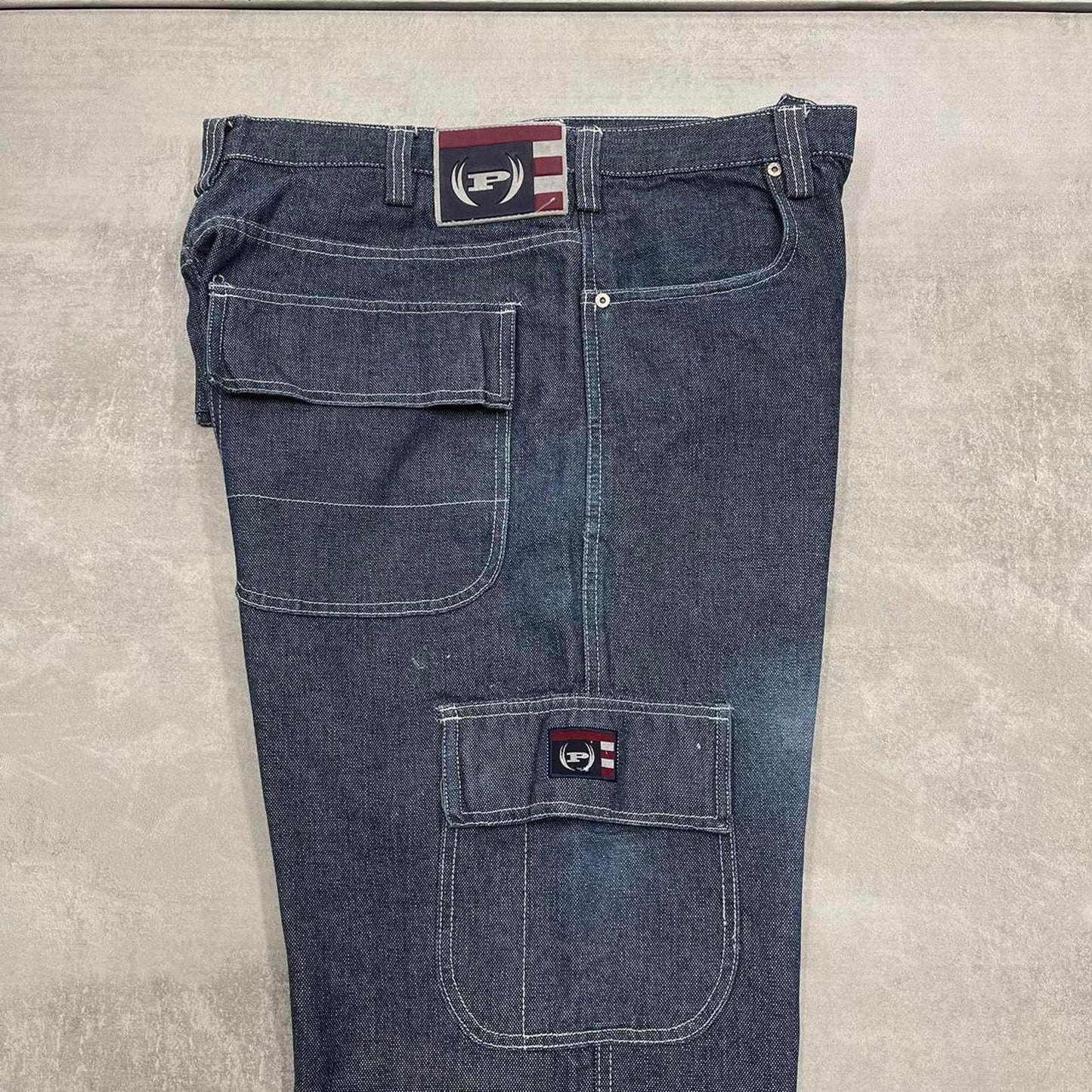Blue baggy Phat Farm cargo jeans W34L34 loose wide leg thick denim