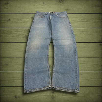 Y2K Levi’s 505 jeans W32L32 straight leg washed blue Straight fit 5 pocket pants belt loops red tab