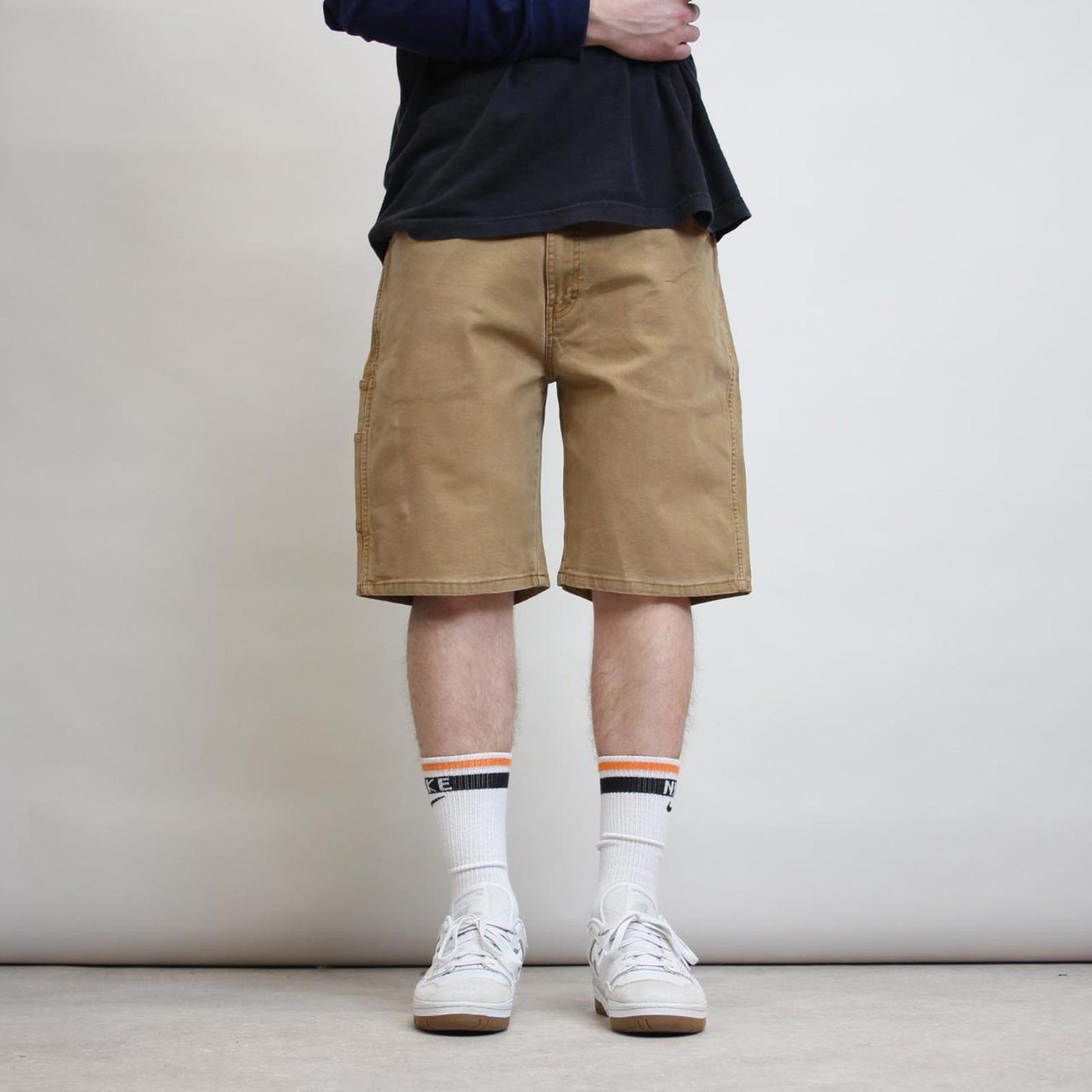 Tan Dickies carpenter shorts W38