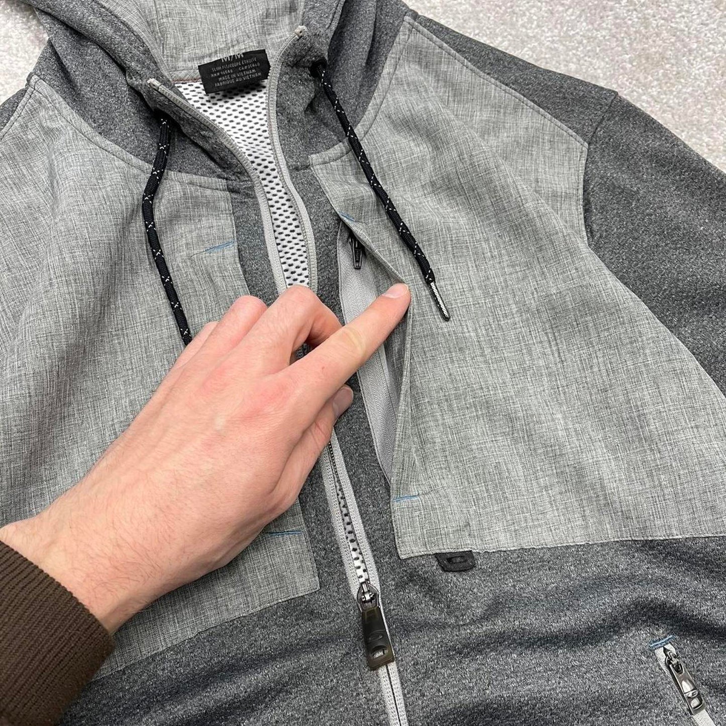 00s Oakley technical hoodie M men's y2k style grey lightweight hooded performance tech top
