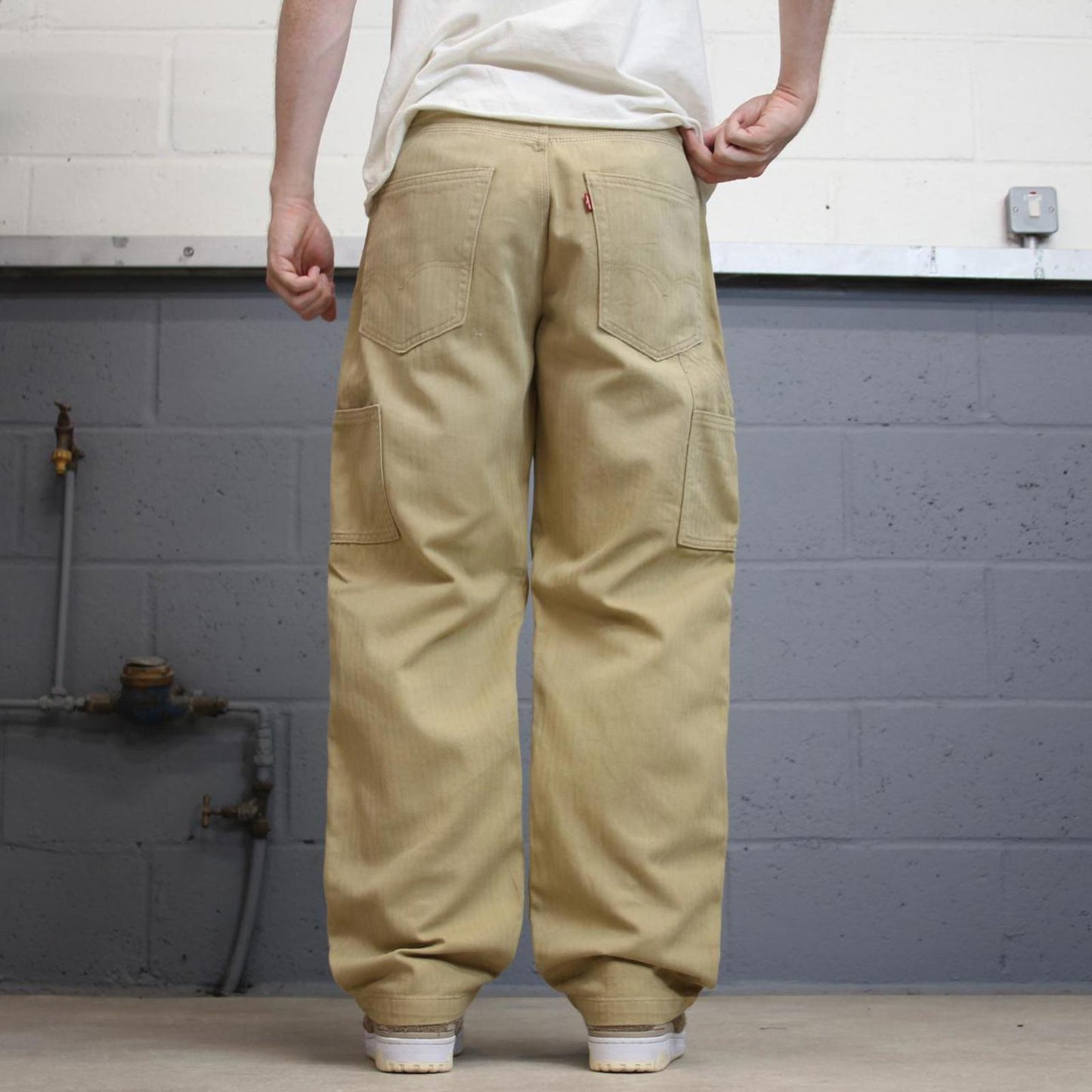 Levi's carpenter jeans W31L32 loose beige skater cargos