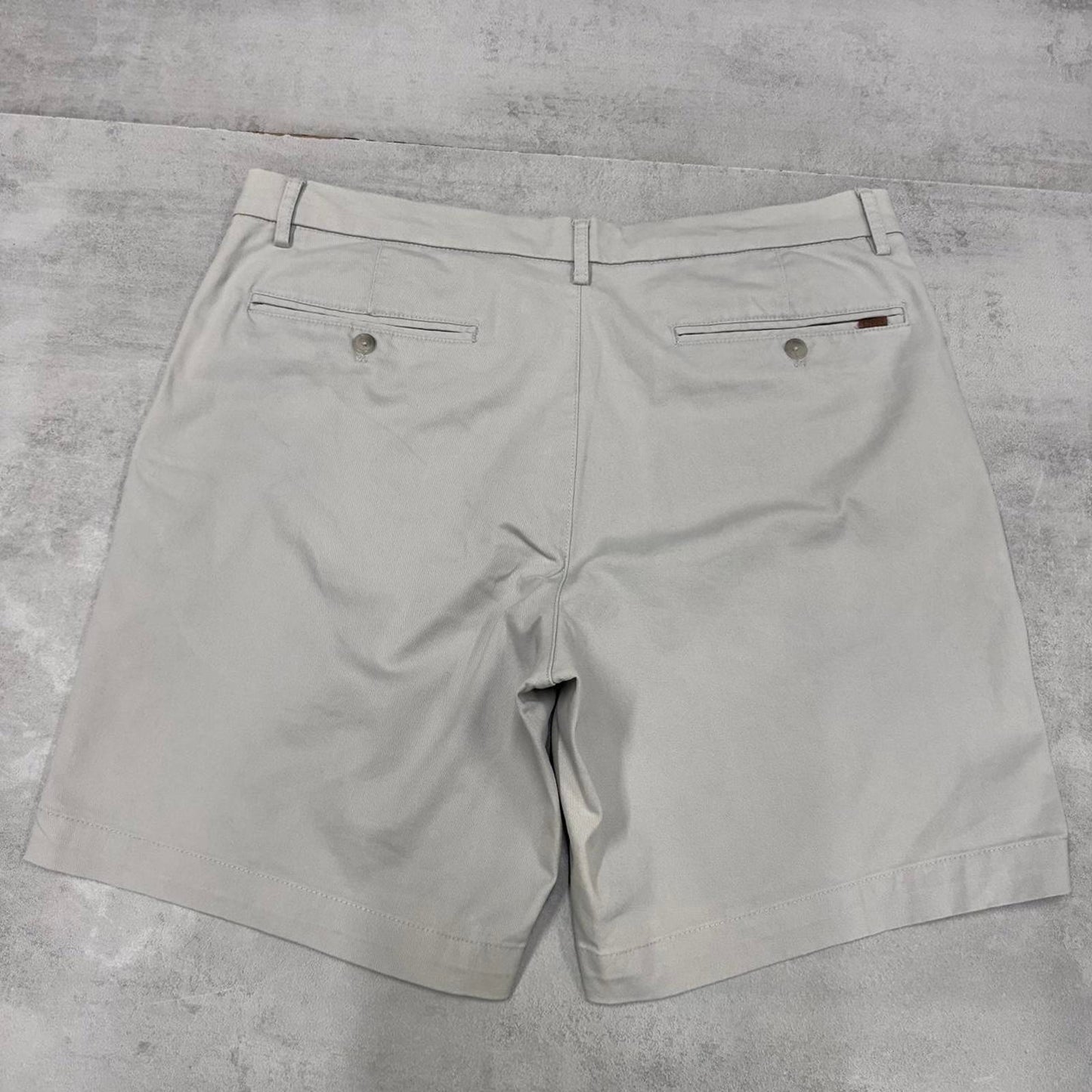 Mens Chaps shorts W36