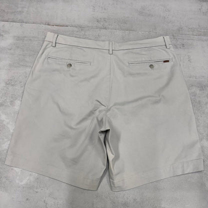 Mens Chaps shorts W36