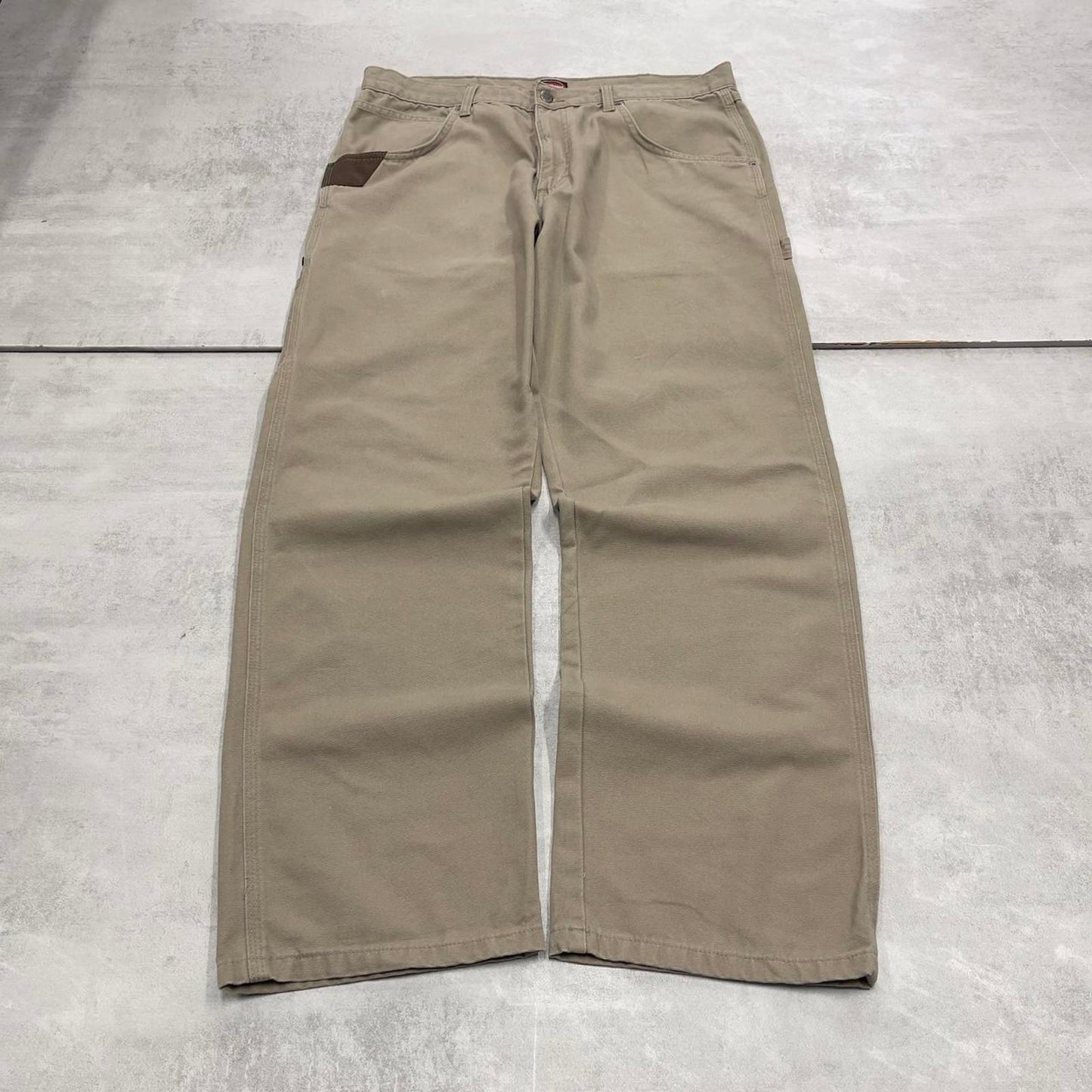 Stone Grey Wrangler carpenter pants W36L32 loose cargo skater style jeans