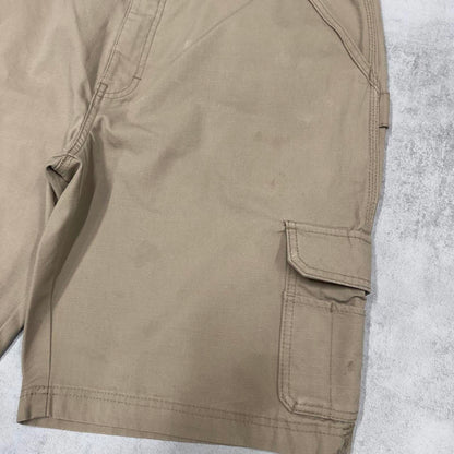 Beige baggy Dickies cargo shorts W40