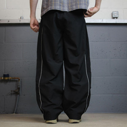 Vintage Nike baggy tracksuit bottoms black wide leg L swoosh logo track pants