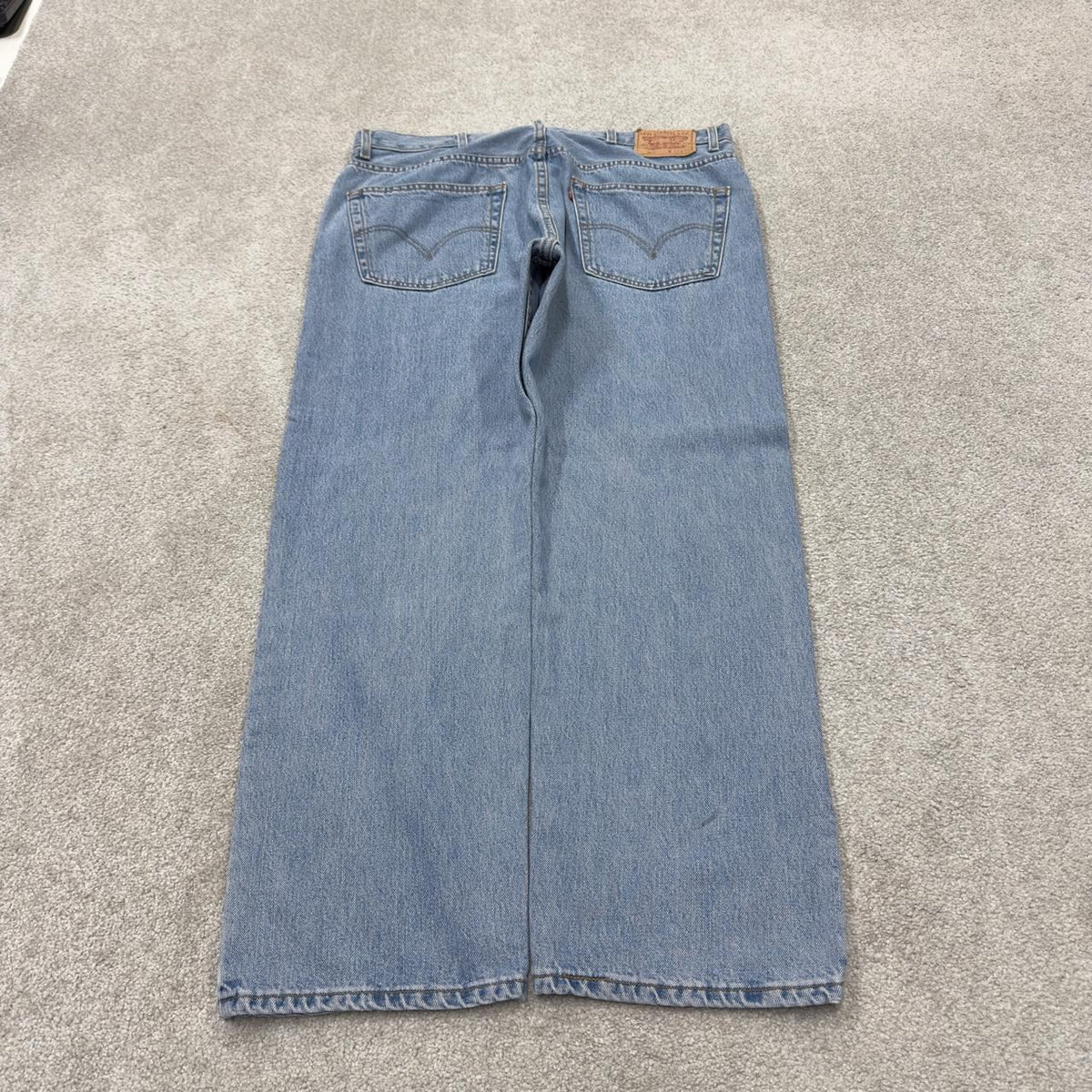 Levi’s 505 jeans Y2K blue denim straight leg 2000s style pants red tab logo