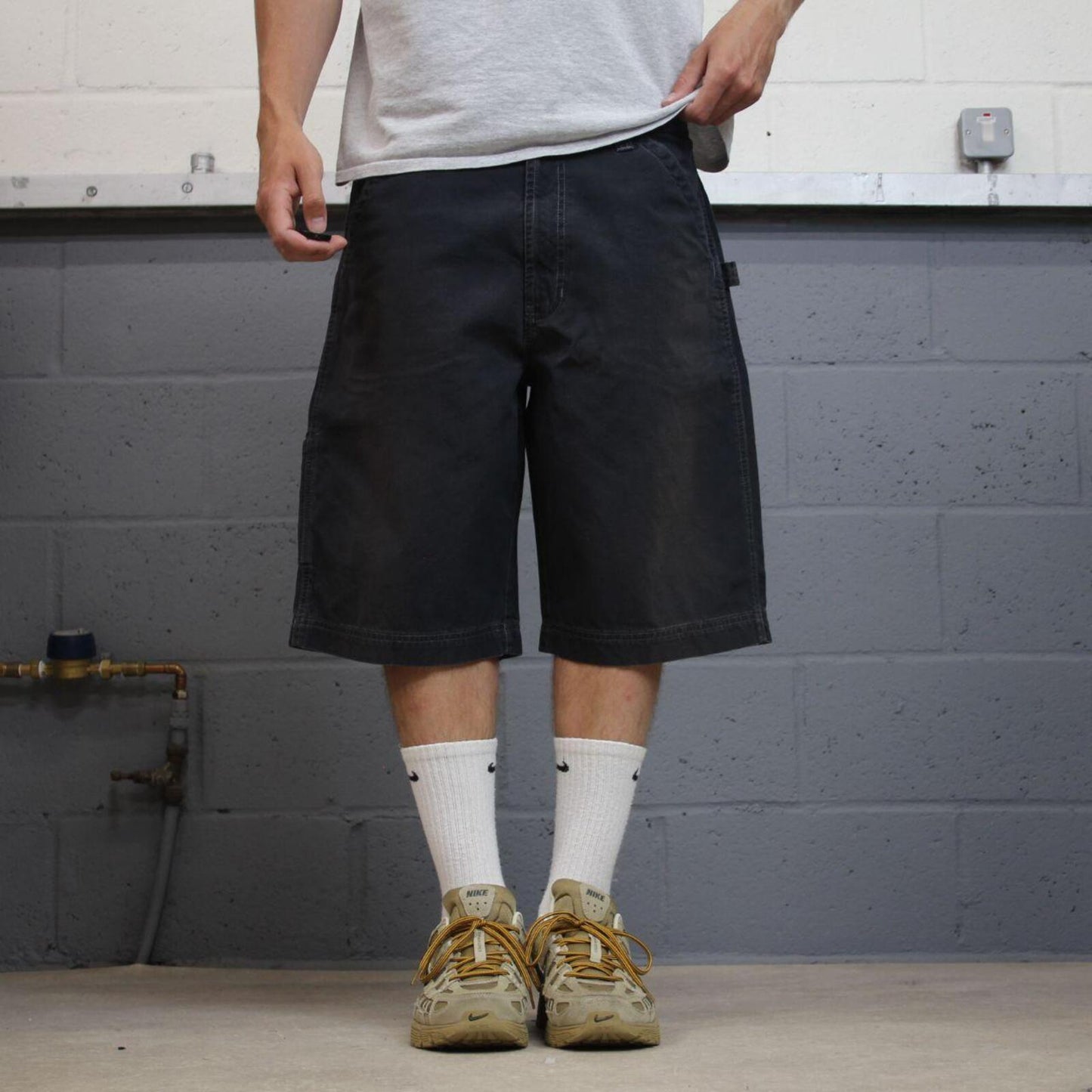 Baggy carpenter shorts long y2k navy Old Navy canvasy skater style jorts