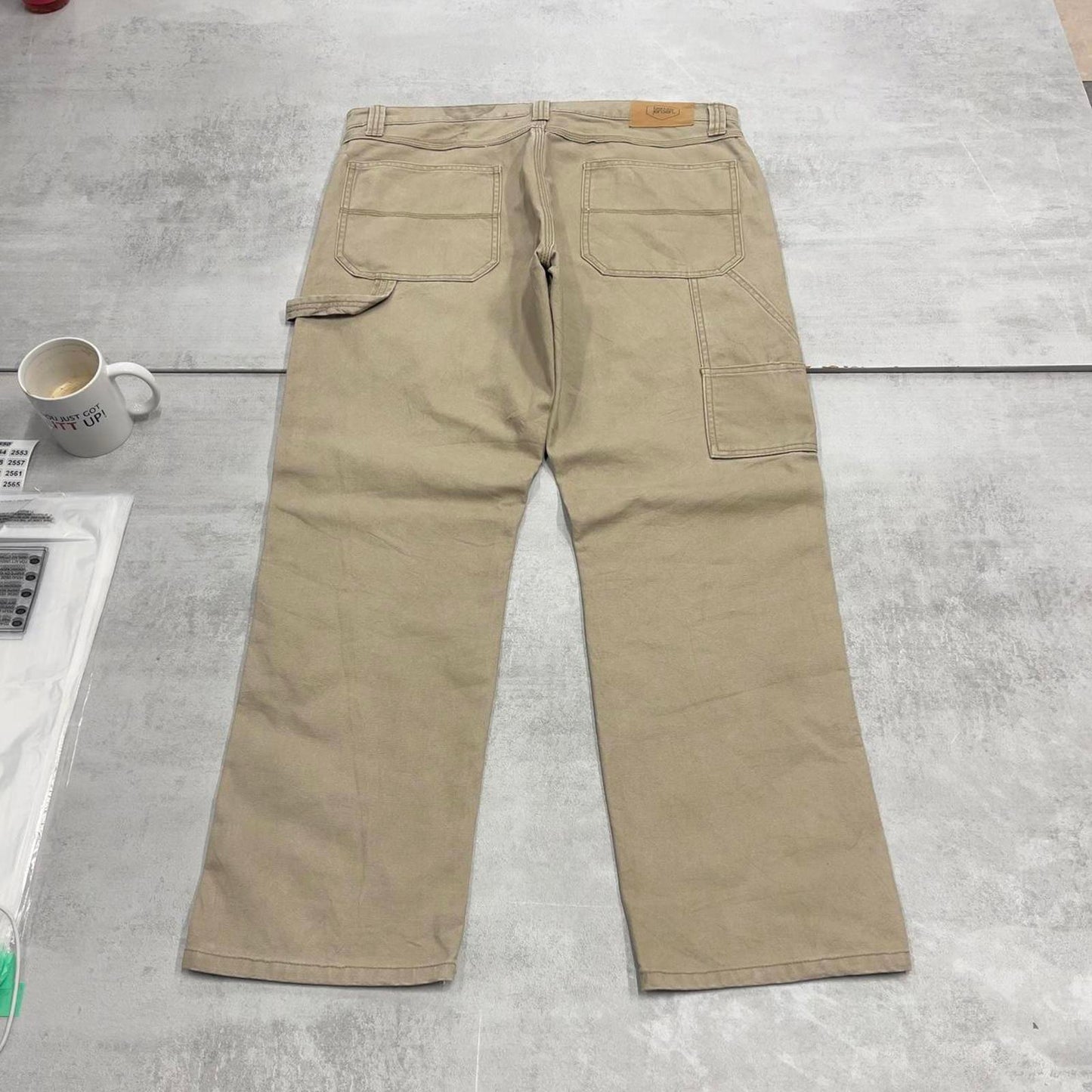 Berkley Jensen carpenter jeans W38L30 beige grey loose skater style cargos
