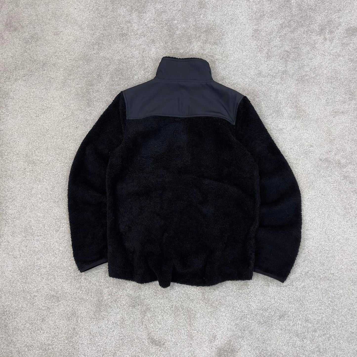 Black Fila deep pile technical fleece Medium Women's full zip up y2k style teddy bear autumn