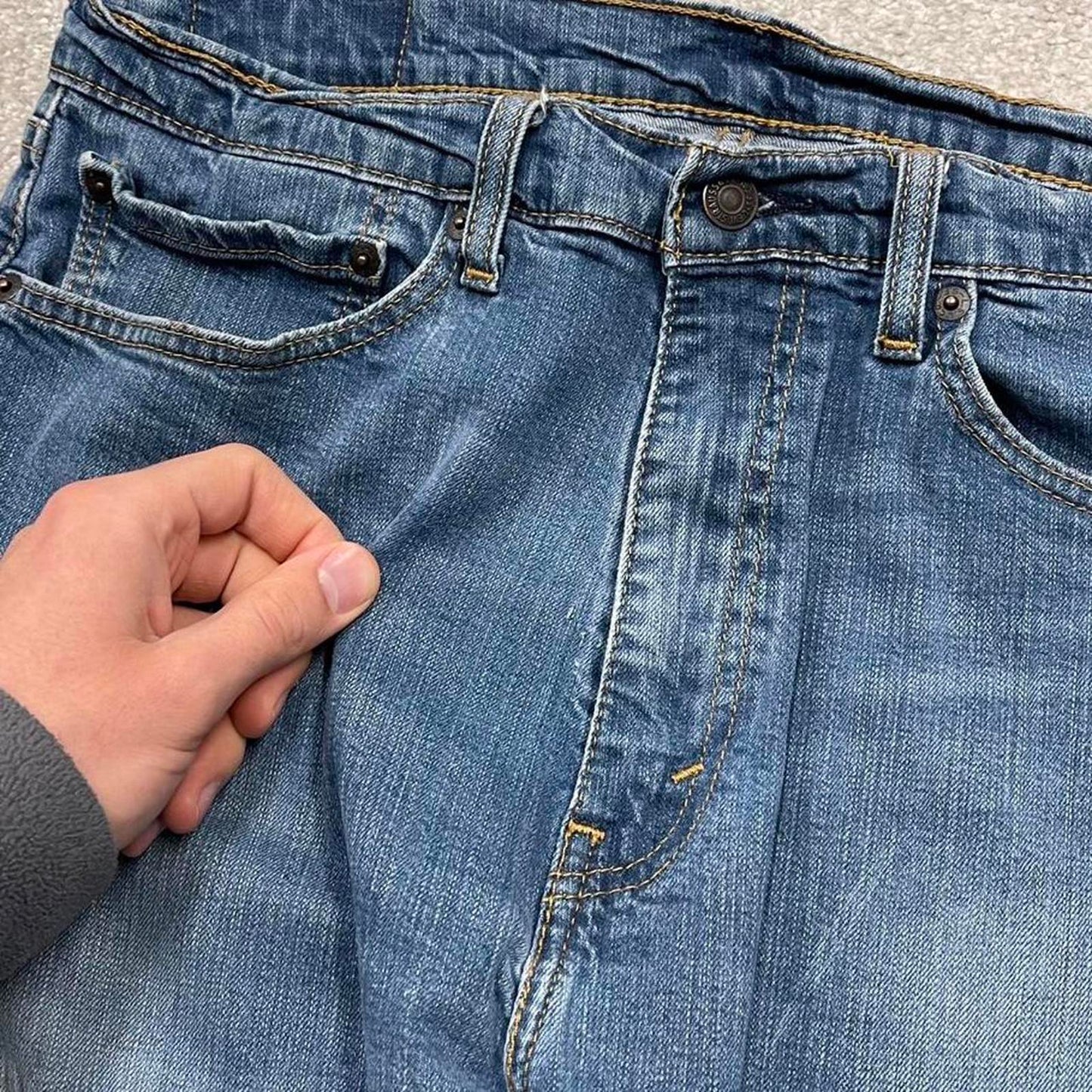 Vintage y2k Levi's 505 jeans blue Straight leg denim pants red tab logo
