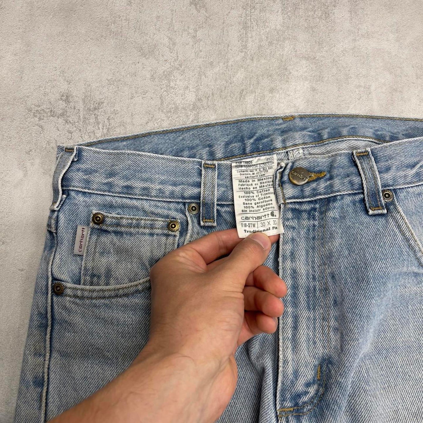 Mens vintage Carhartt jeans W34 L34 blue traditional fit 90s style jeans