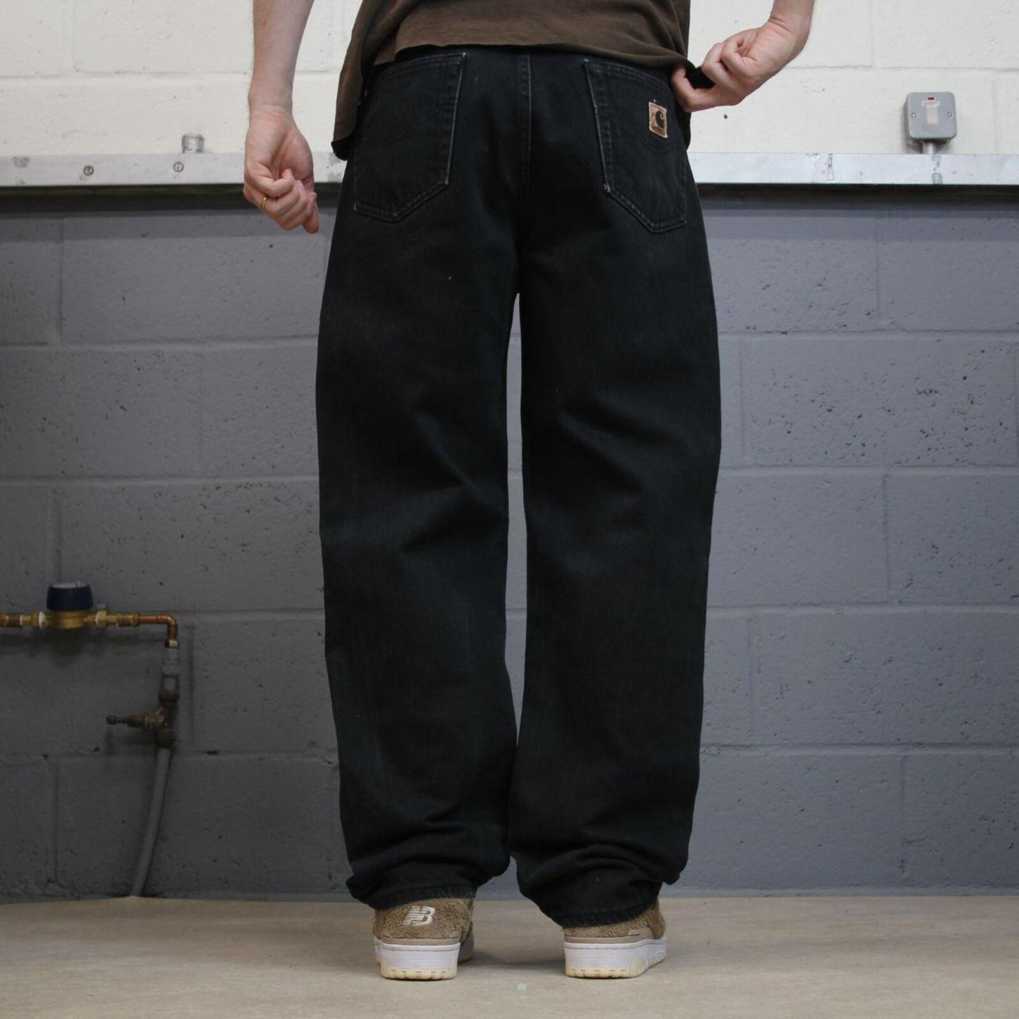 Black Carhartt jeans loose work pants 100% cotton denim skate style workwear pants
