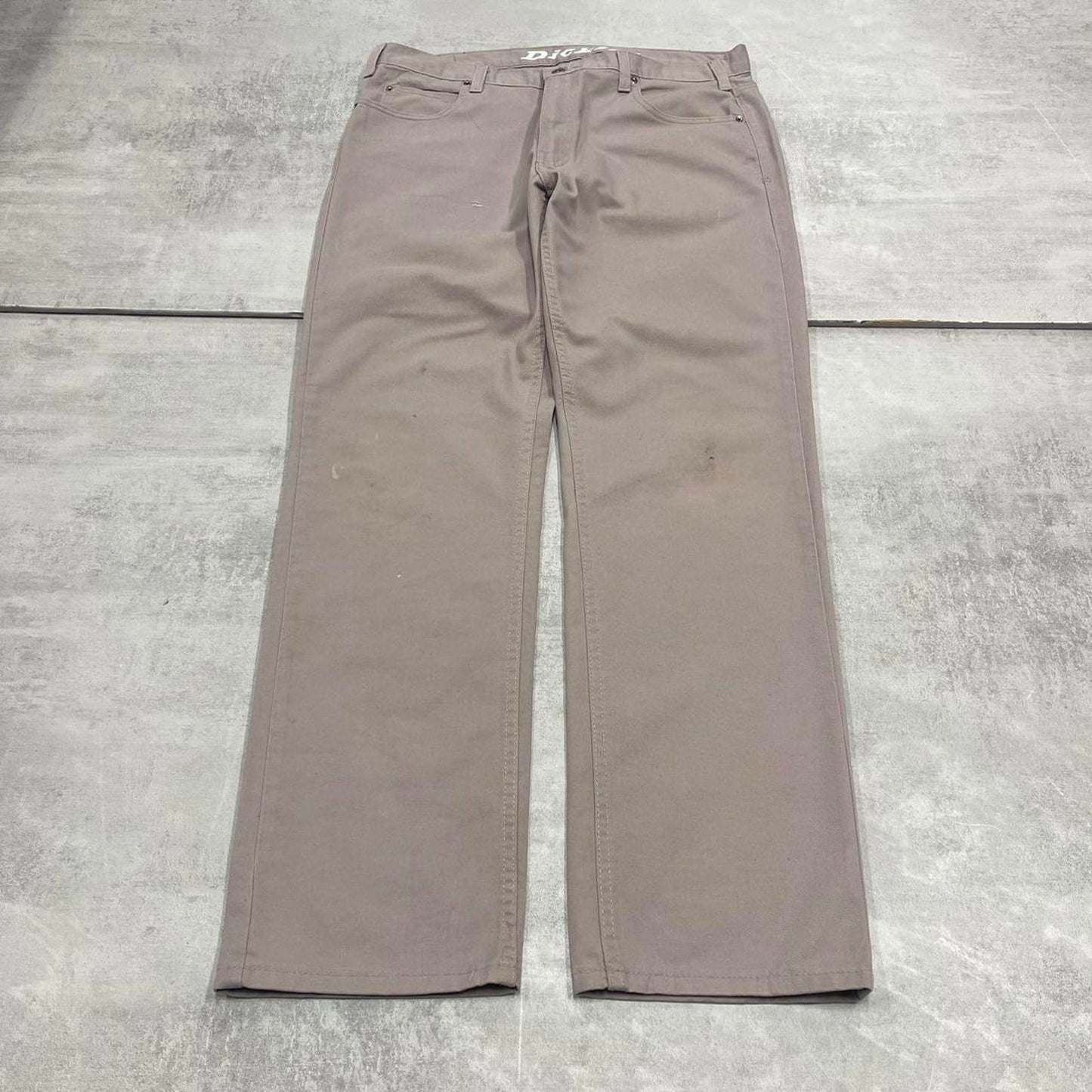 Dickies trousers W36L32 beige grey chino style pants