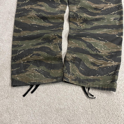 Vintage camo cargo pants y2k utility green Straight fit camouflage combat cargos