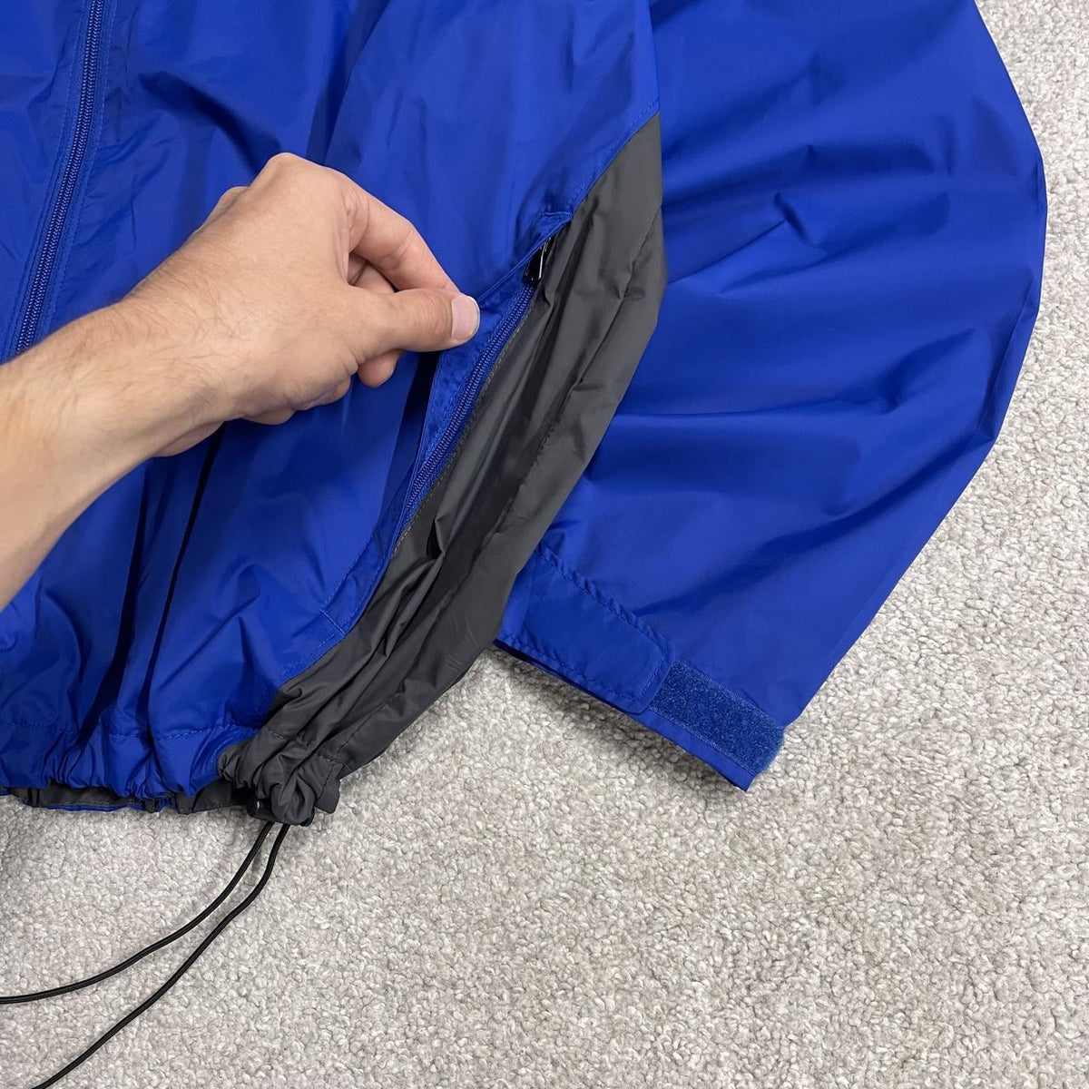 Columbia technical windbreaker jacket packable blue two tone packable full zip hooded adjustable