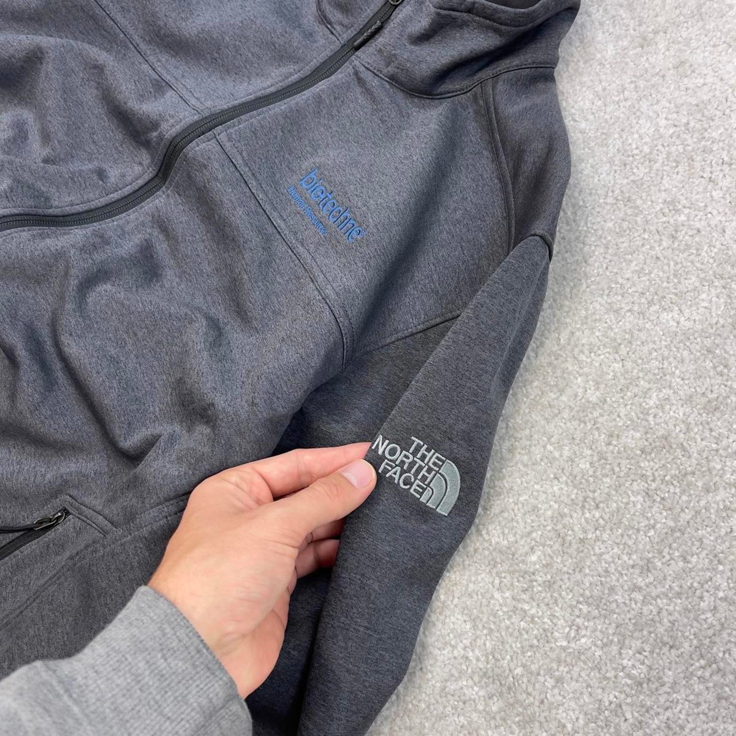 Grey North Face technical jacket XL mens full zip windwall TNF Autumn Y2K style windbreaker outdoors