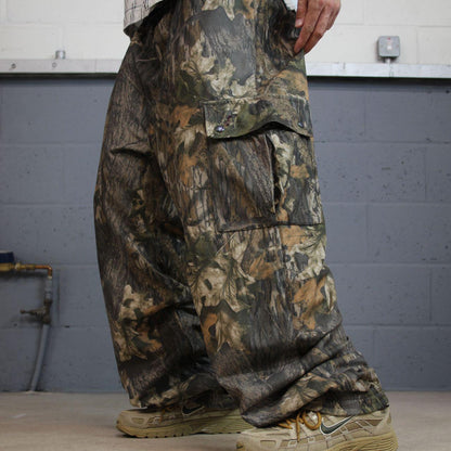 Baggy camo cargo pants Y2K khaki Mossy Oak camouflage outdoors hunting utility