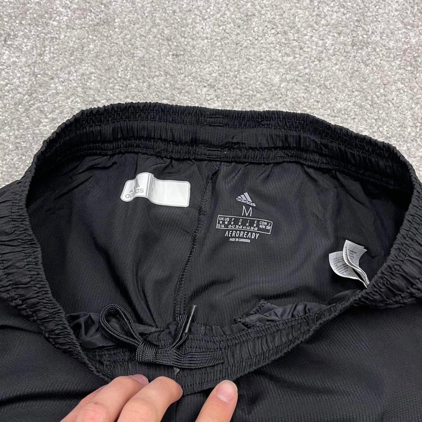 00s Adidas tracksuit bottoms black M 12-14 loose y2k style joggers embroidered track pants trackies