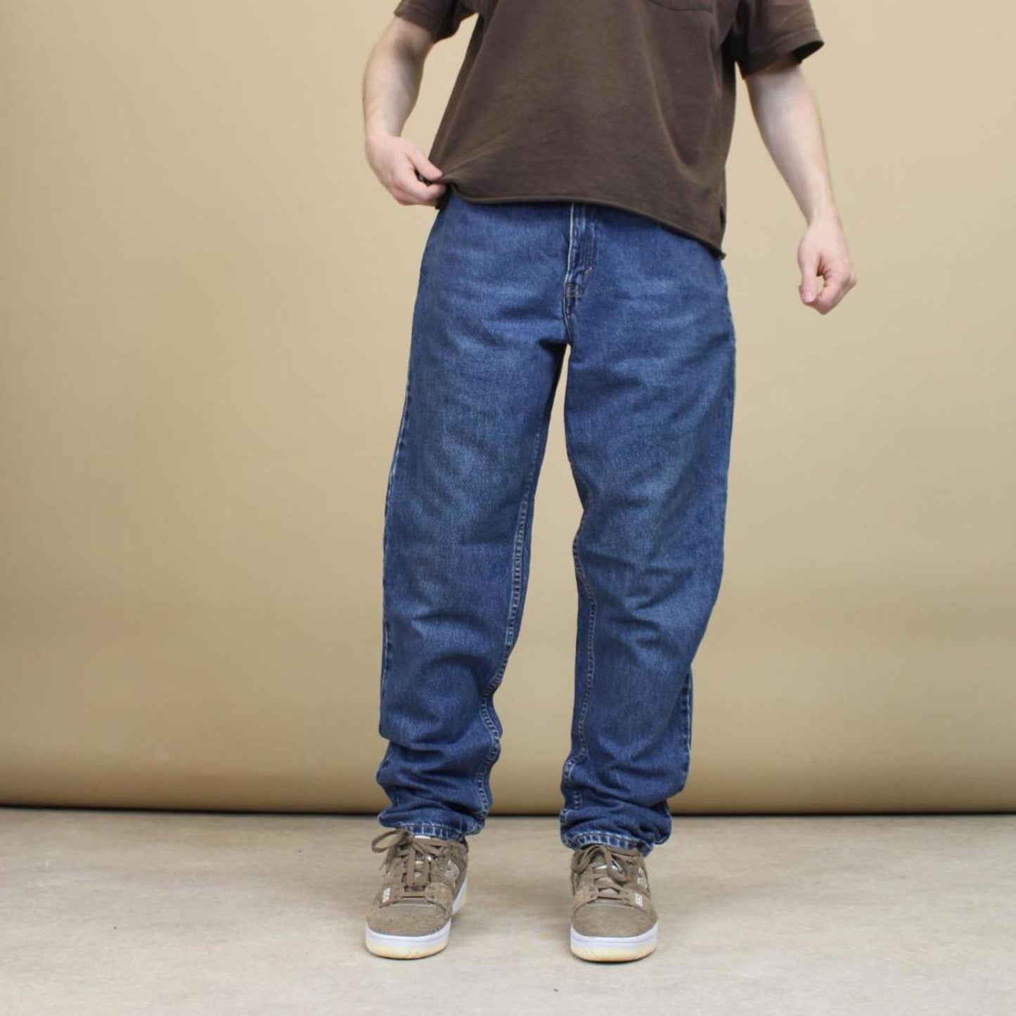 Blue Levi's 550 jeans size 12 relaxed tapered leg 90s style jeans red tab logo