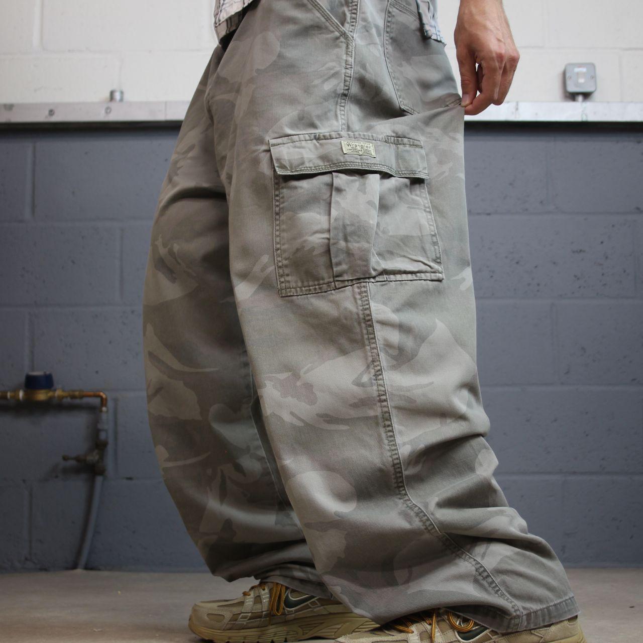 Wrangler baggy camo cargo pants y2k grey W40L30 wide leg Loose camouflage skater work pants