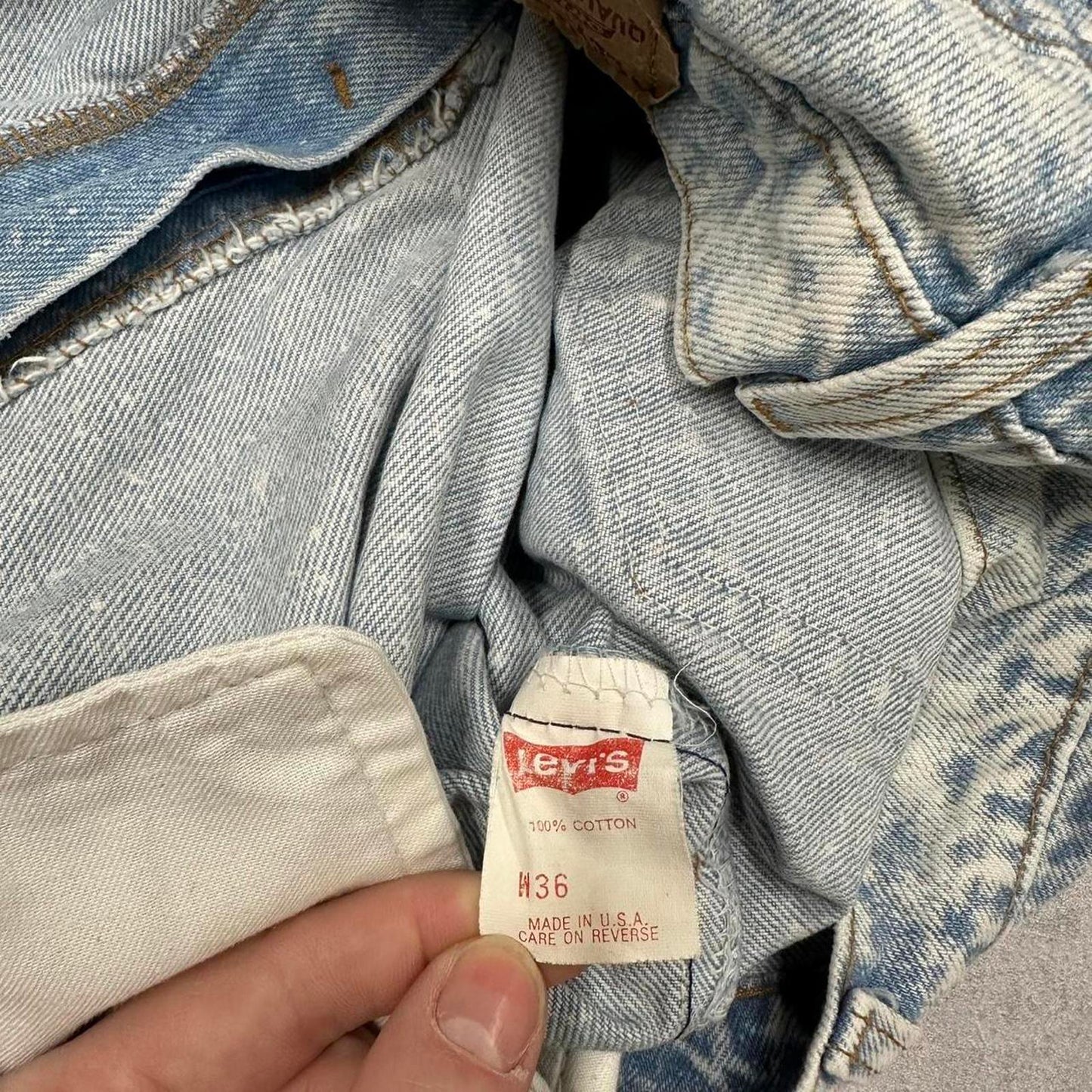 Mens Levi’s 505 jorts W34