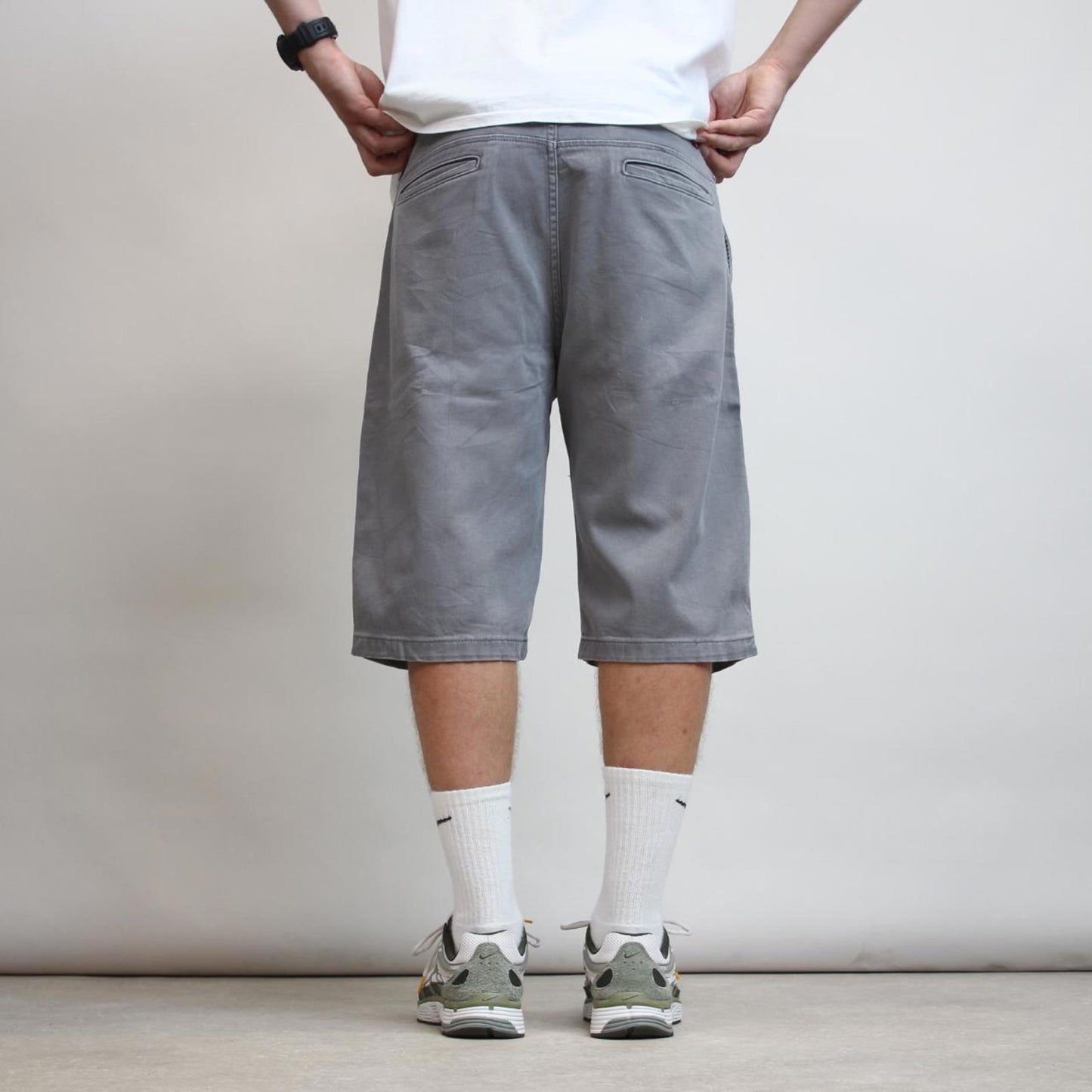 Mens Levi’s shorts W38
