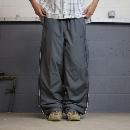 Y2K Nike baggy tracksuit bottoms grey wide leg XL Loose mesh lined drawstring casual track pants