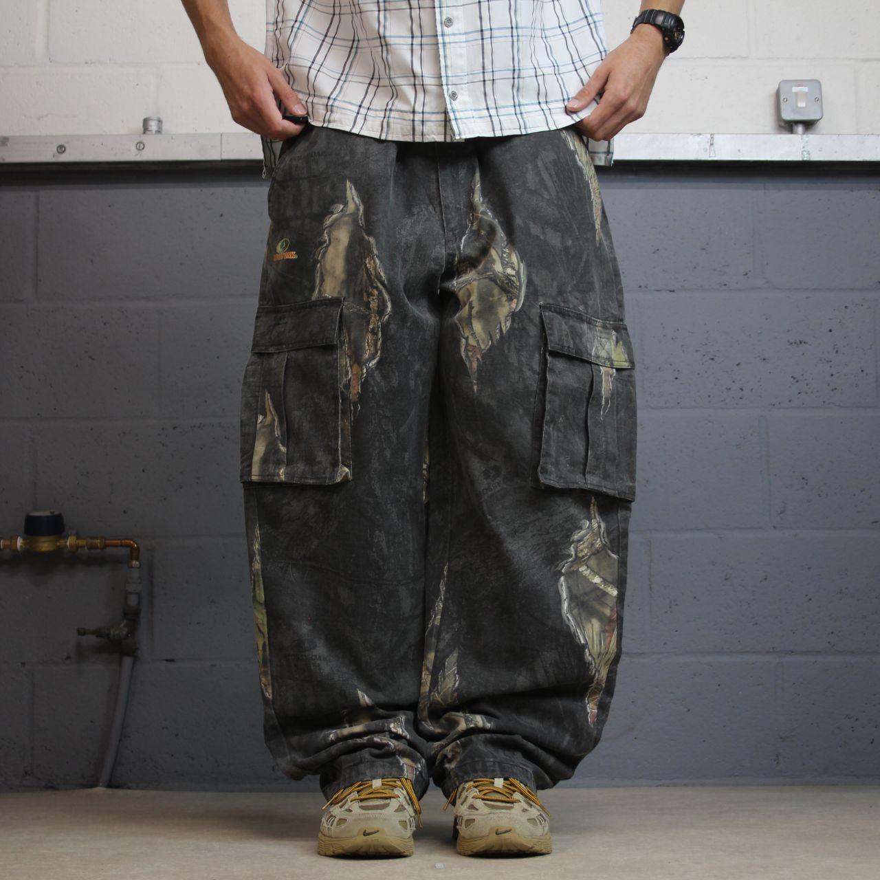 Vintage baggy Realtree camo cargo pants XL khaki grey Mossy oak loose camouflage hunting utility