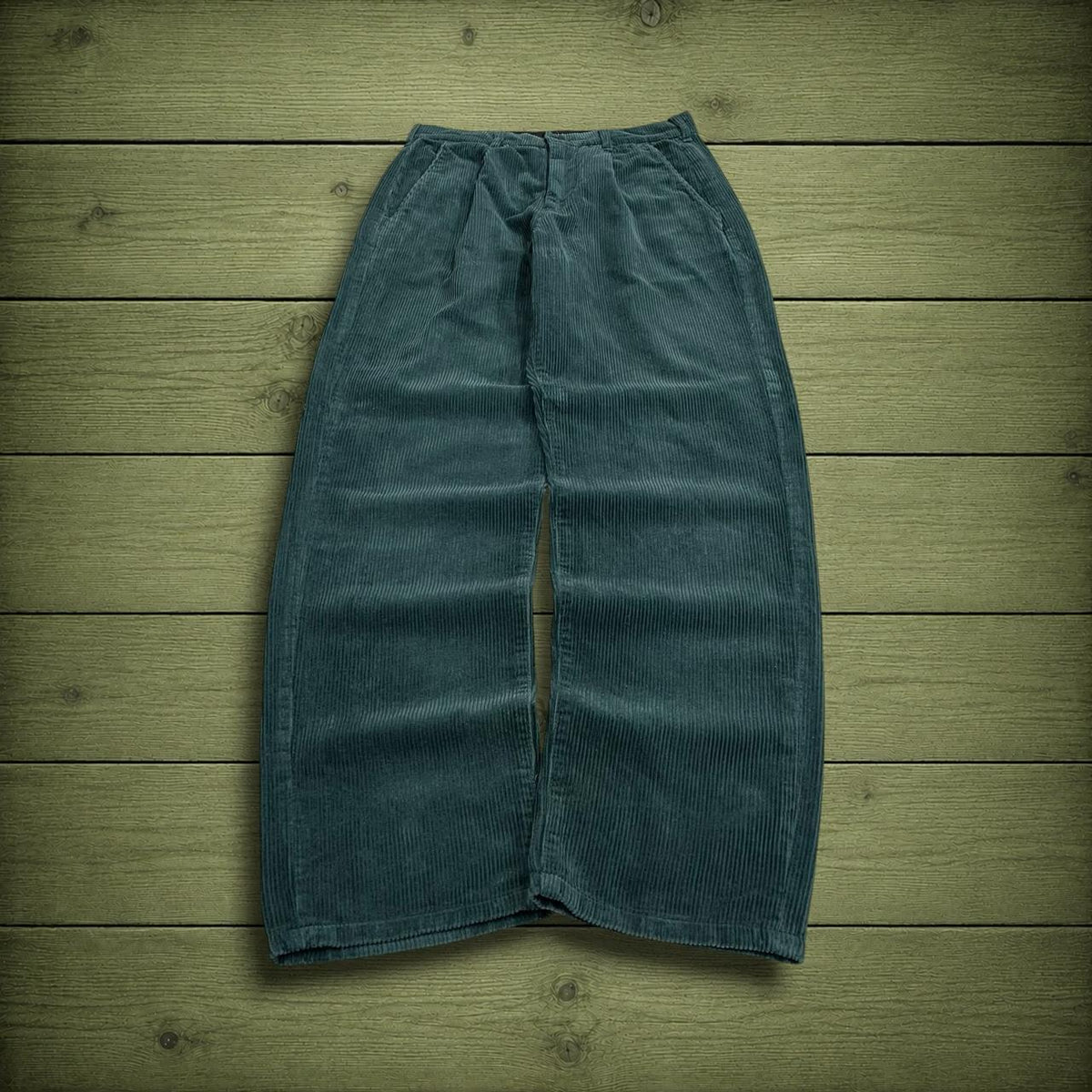 Route One pleated corduroy pants green W29L32 Wide wale chunky jumbo cord trousers, belt loops