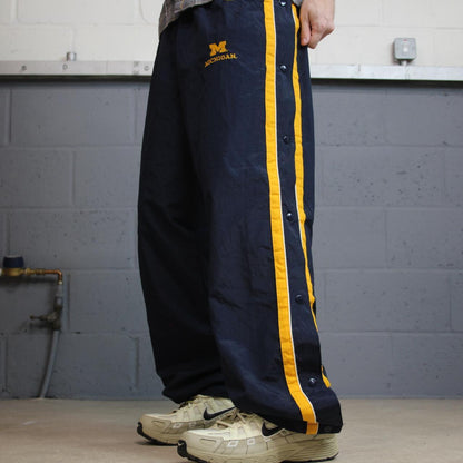 Y2K champion baggy tracksuit bottoms navy M Full leg poppers Michigan 2000s style track pants