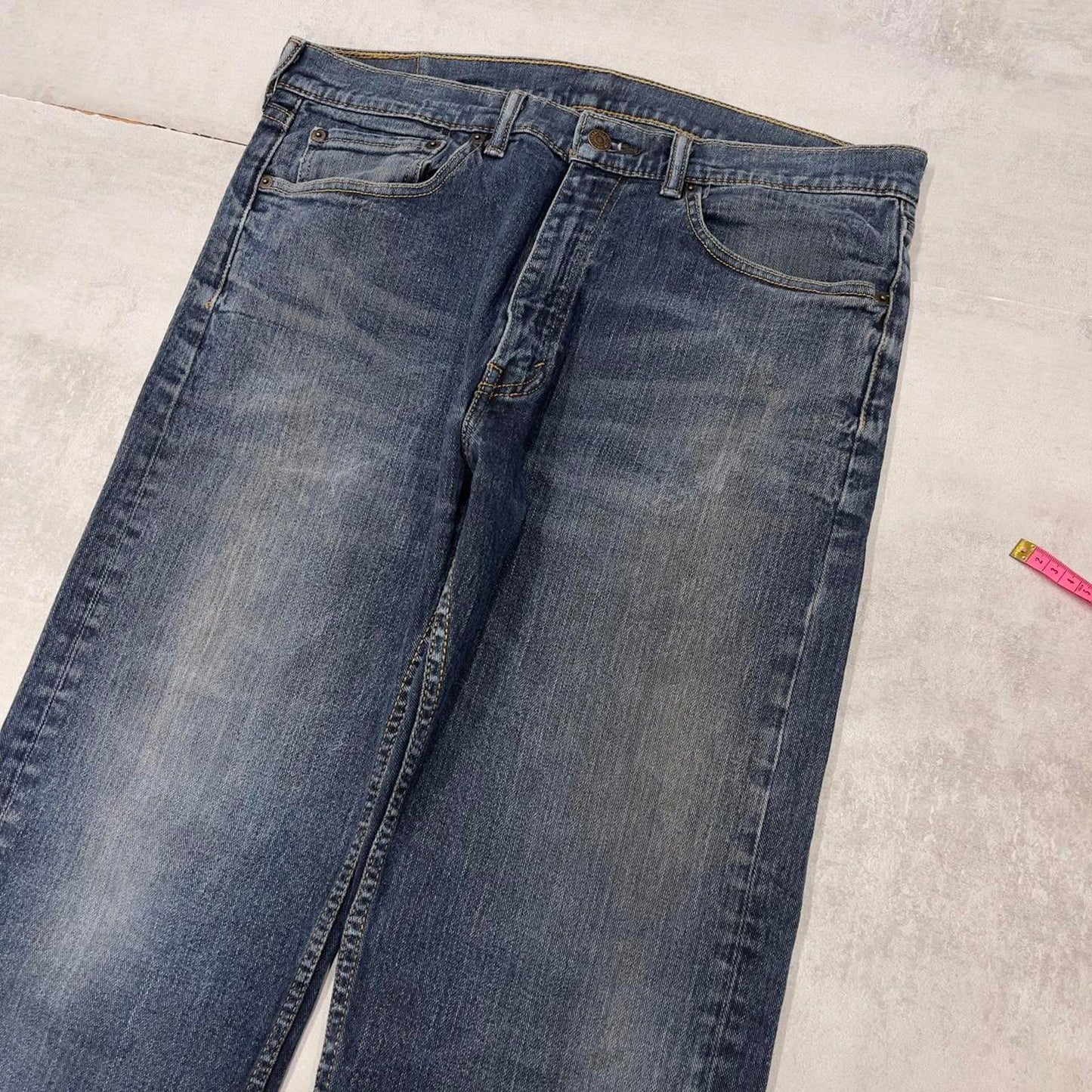 Blue Levis 505 jeans W36L30 blue loose straight leg y2k style pants red tab logo