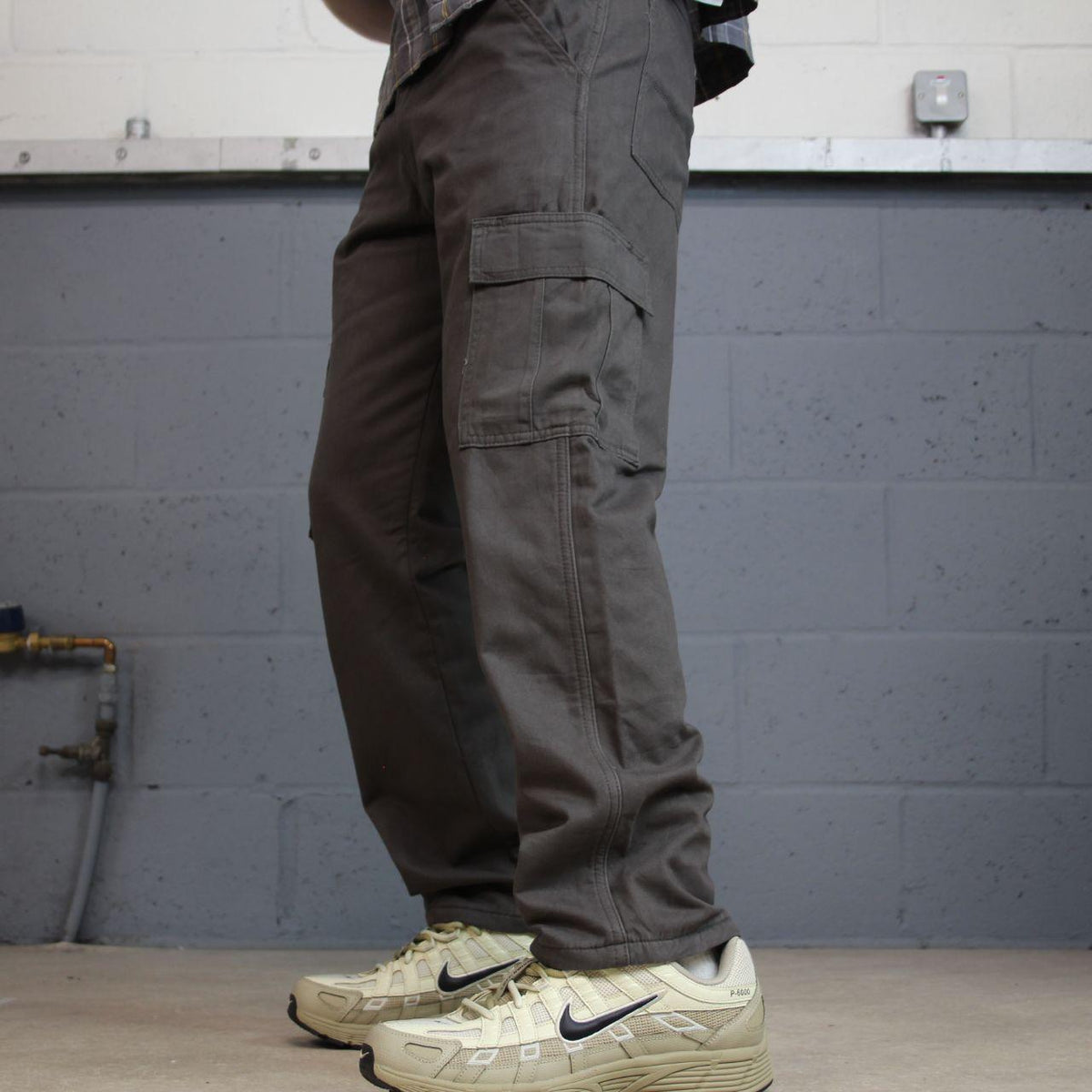 Wrangler fleece lined cargo pants y2k grey Straight leg skater work utility pants